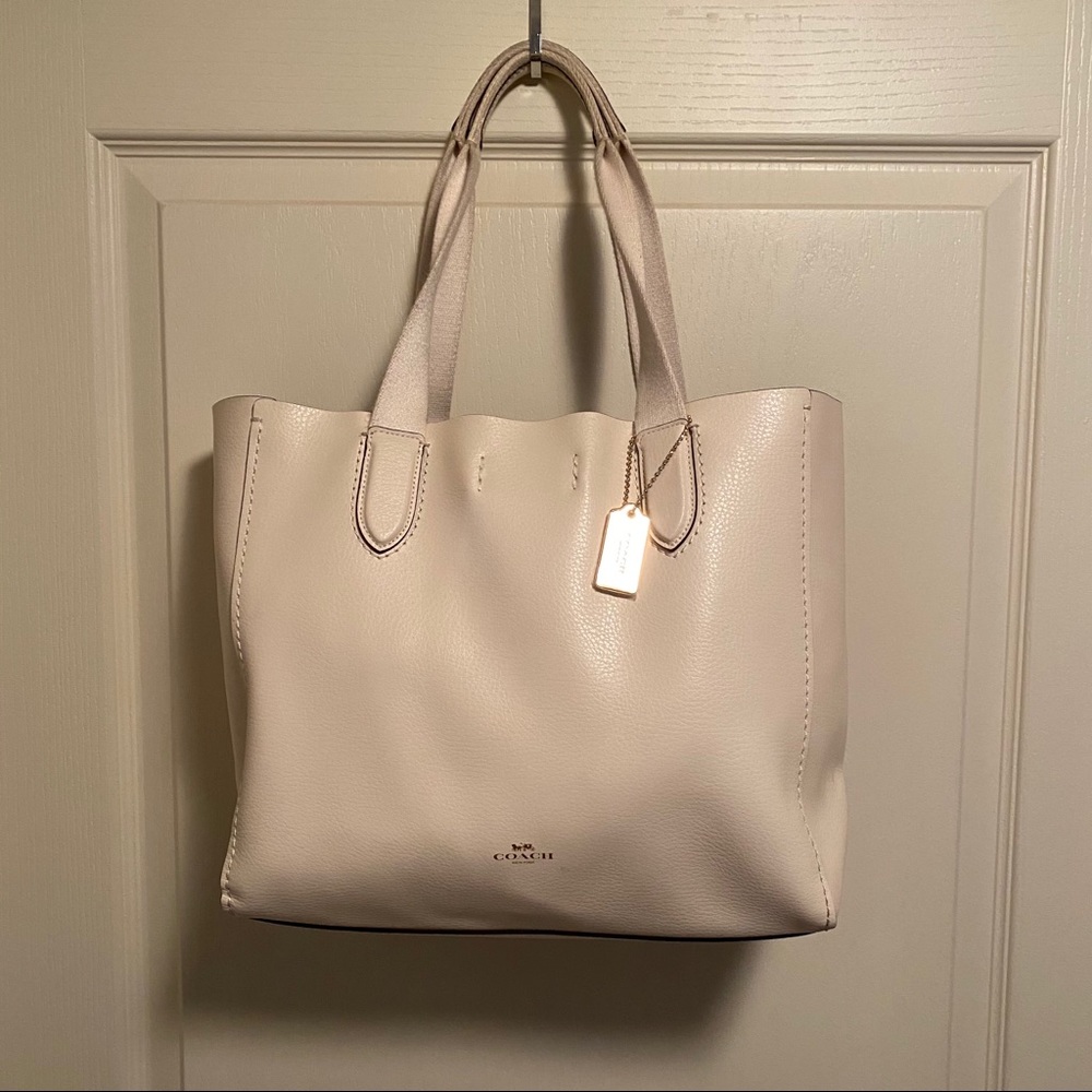 EUC ~ Coach Outlet Derby Tote in Cream
